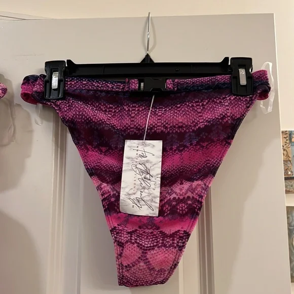 Goodtime USA ladies bikini and coverup - Picture 3 of 6